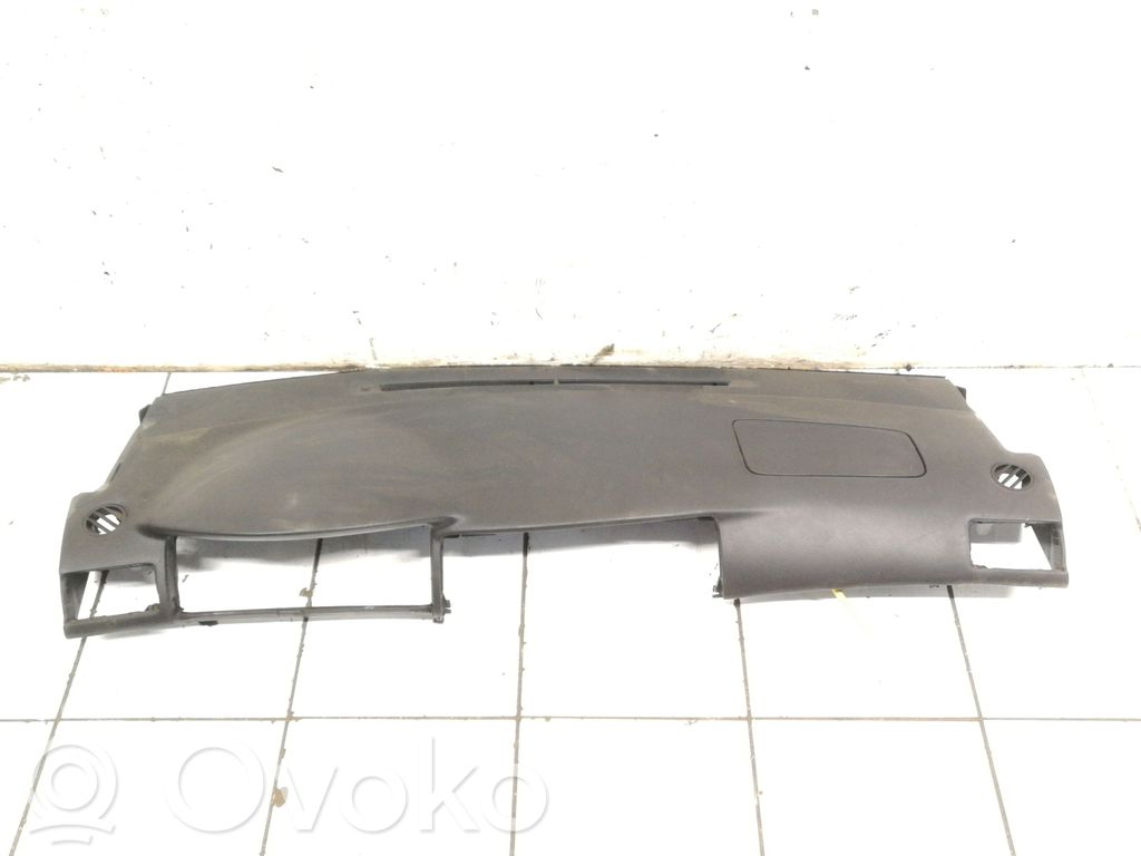 Toyota Corolla E120 E130 Панель 