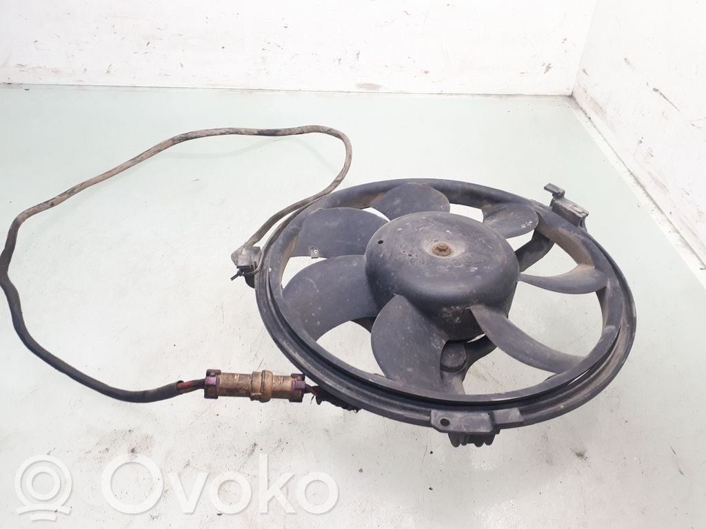 Volkswagen PASSAT B5 Ventilatore di raffreddamento elettrico del radiatore 