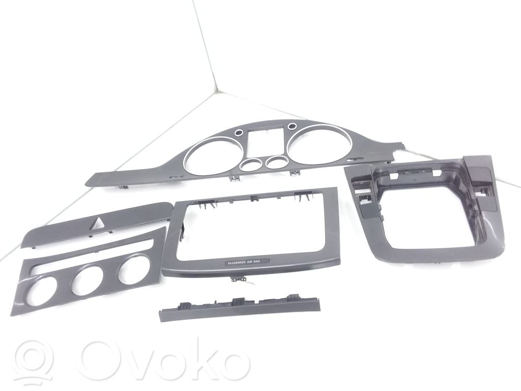 Volkswagen PASSAT B6 Rivestimento del vano portaoggetti del cruscotto