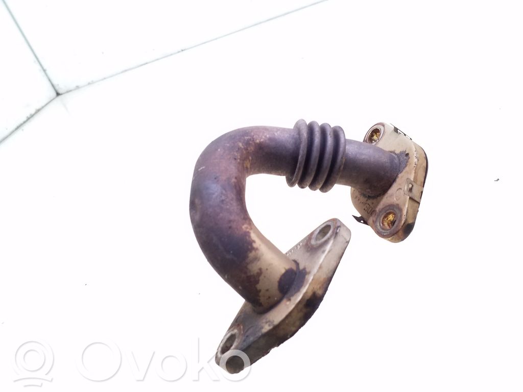 Volkswagen Touran I Tuyau de raccordement solide EGR 