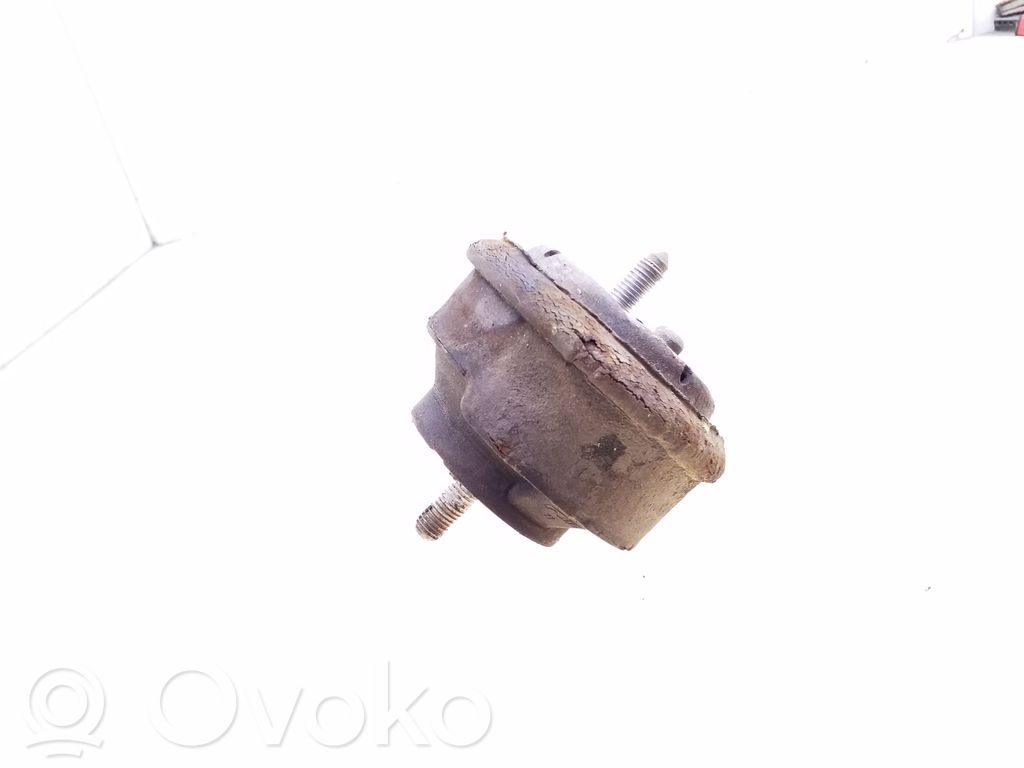 BMW 3 E46 Engine mount bracket 