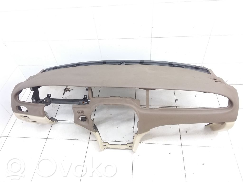 Jaguar S-Type Panelė 