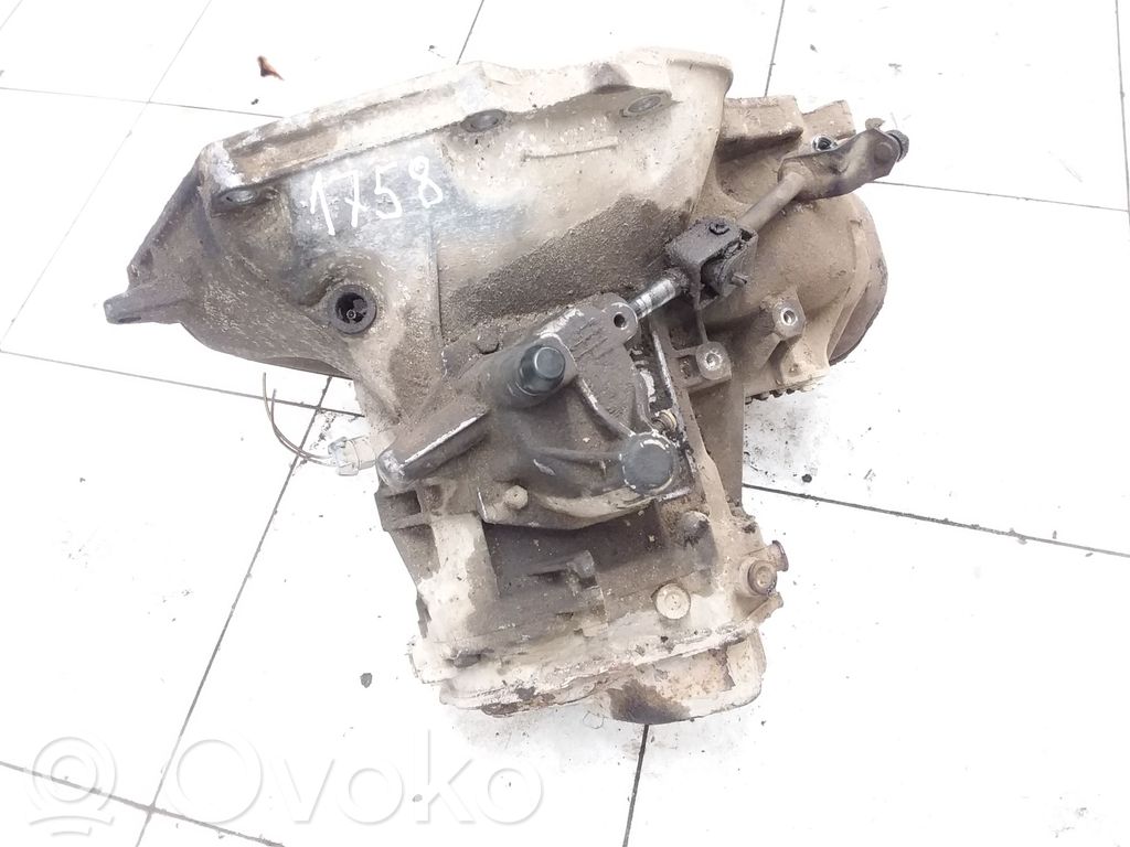 Opel Vectra B Механическая коробка передач, 5 передач 