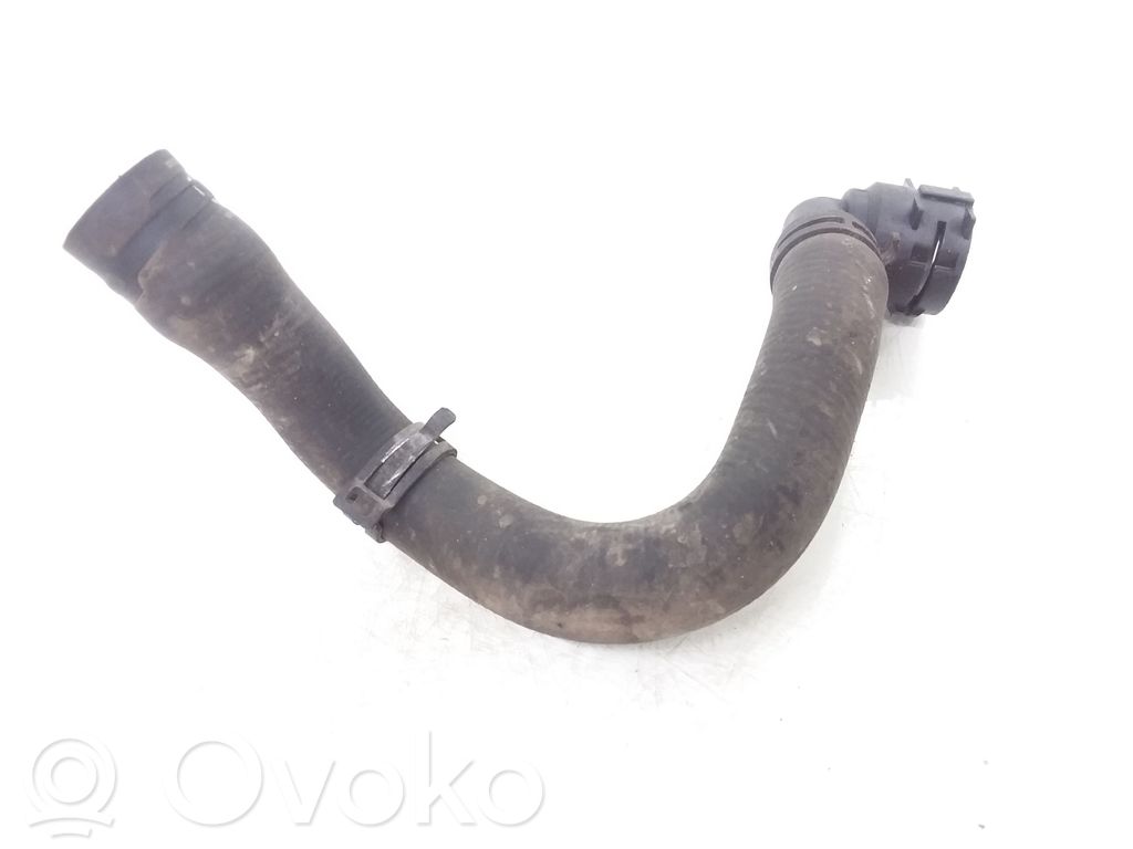 Volkswagen PASSAT B7 Conductă/furtun lichid de răcire motor 