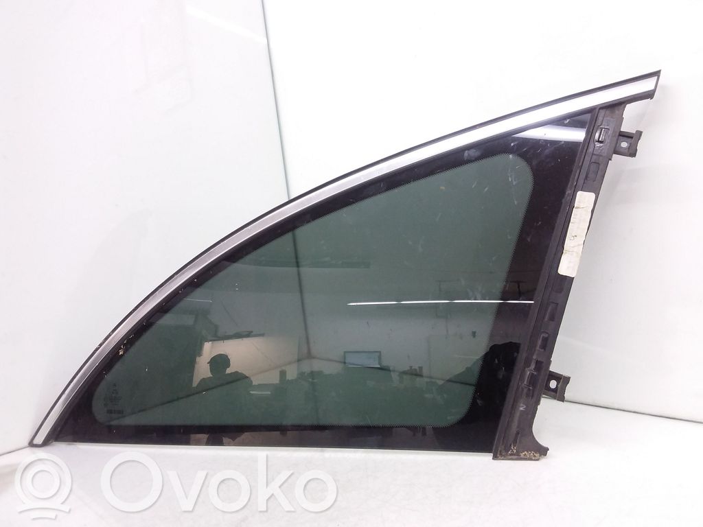 Szyba karoseryjna tylna   A2516700805,AS3