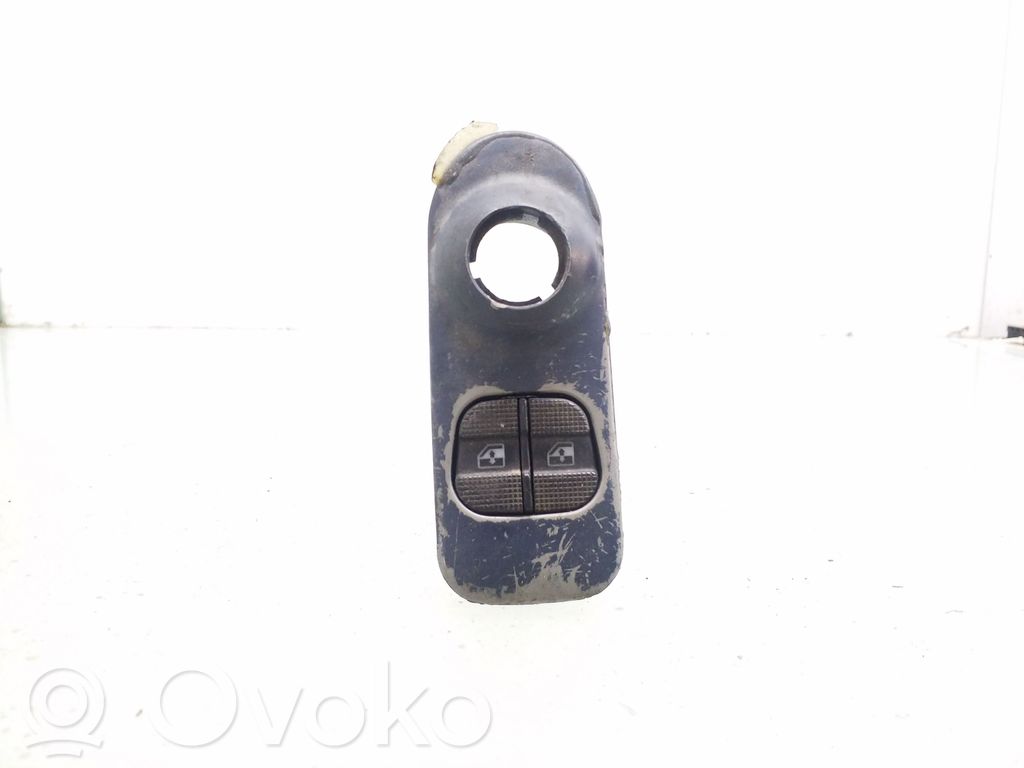 Comutator comandă geamuri electrice   95VWA17167EBW