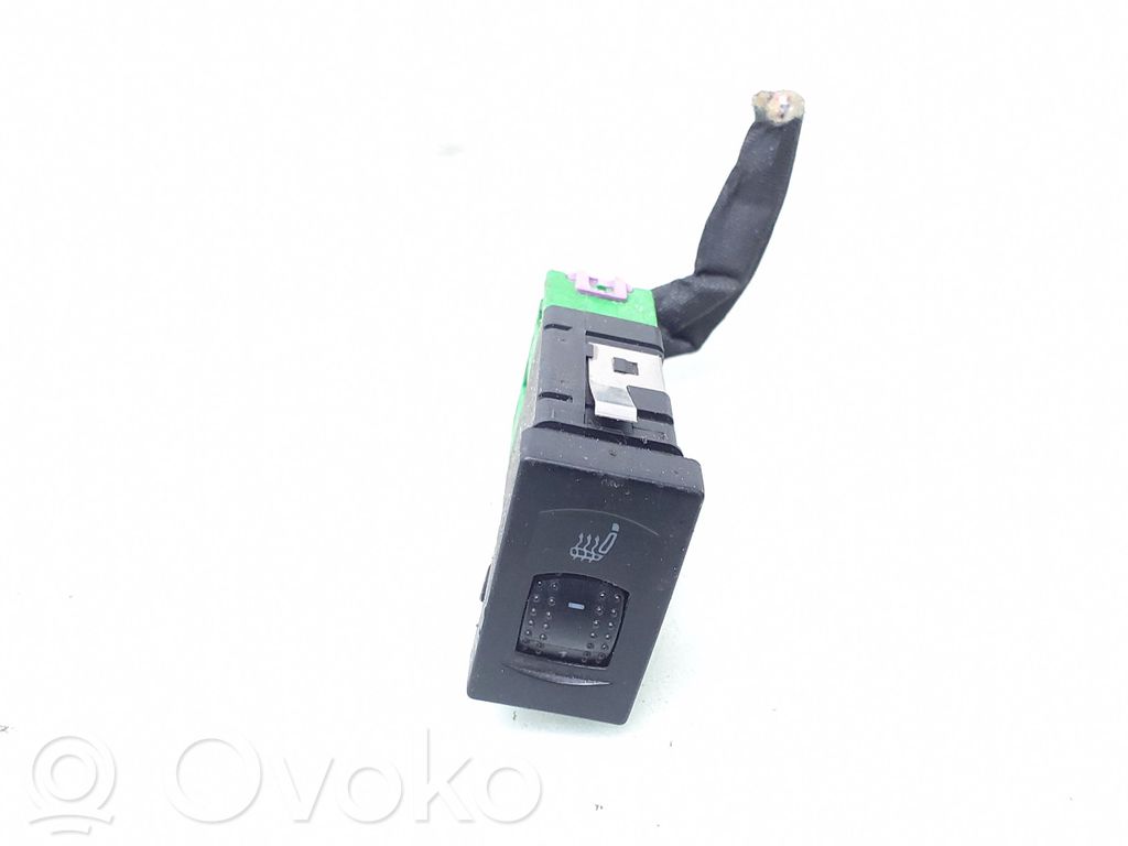 Volkswagen PASSAT B5 Interruttore riscaldamento sedile 
