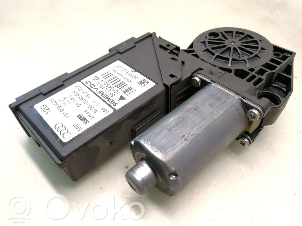 Audi A4 S4 B7 8E 8H Silnik regulatora szyby drzwi przednich 