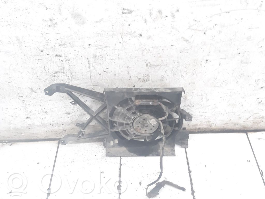 Opel Vectra B Elektryczny wentylator chłodnicy 