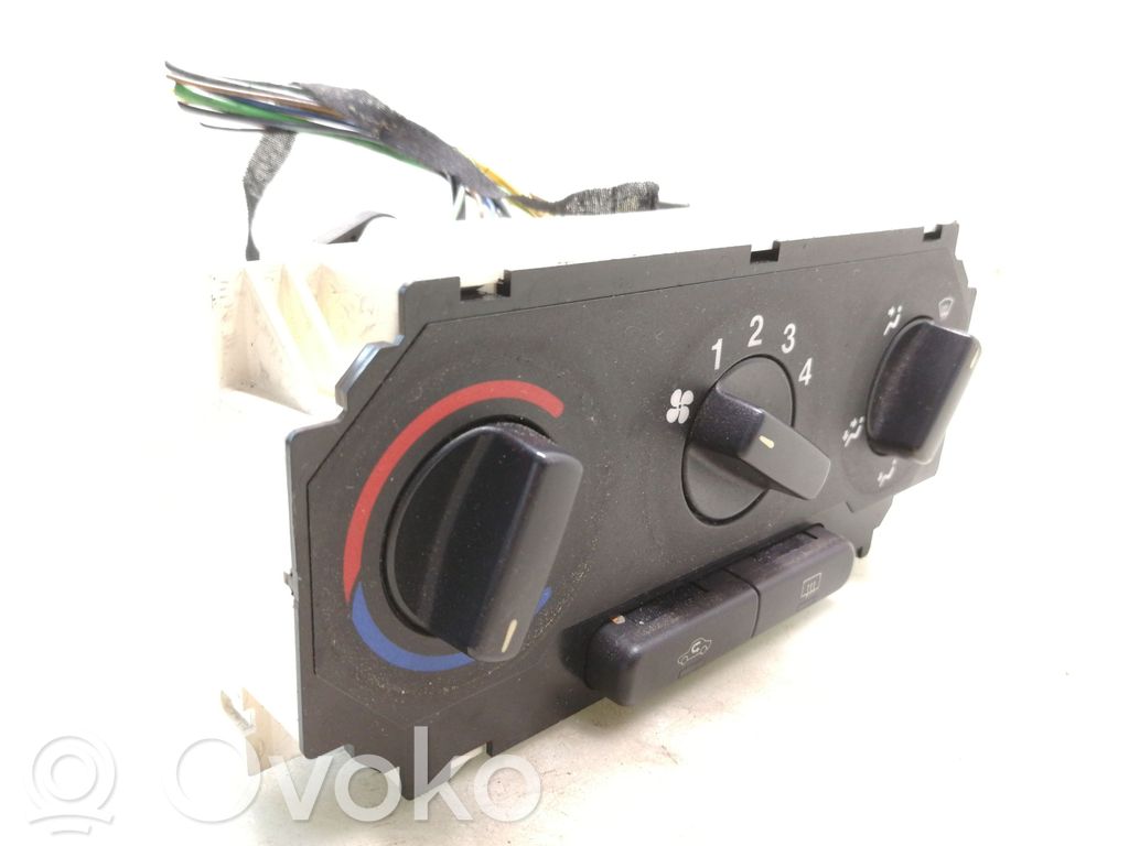 Opel Astra G Panel klimatyzacji 