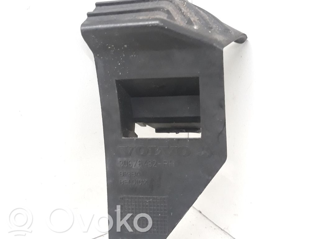 Volvo V50 Front bumper mounting bracket 