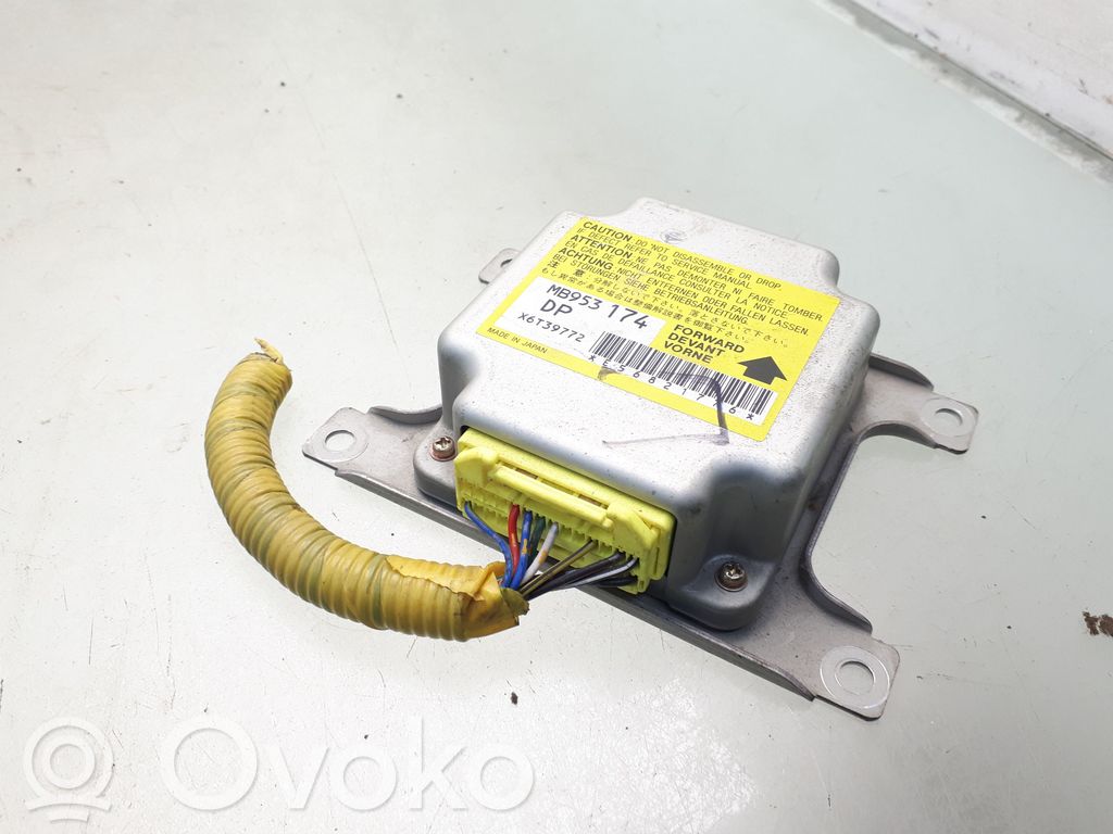 Mitsubishi Colt Airbag control unit/module 