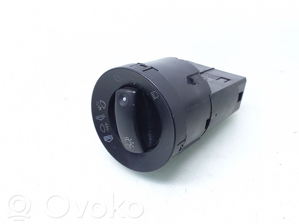 Audi A4 S4 B6 8E 8H Light switch 