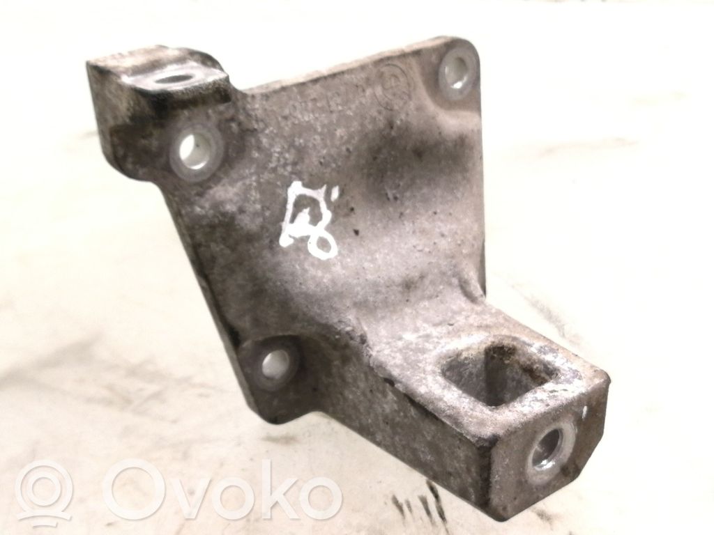 BMW 5 E39 Engine mounting bracket 