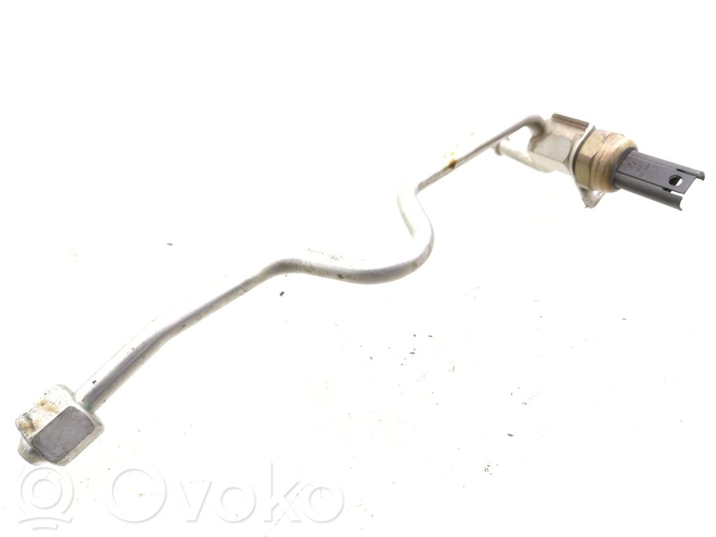 BMW 1 E81 E87 Fuel injector supply line/pipe 