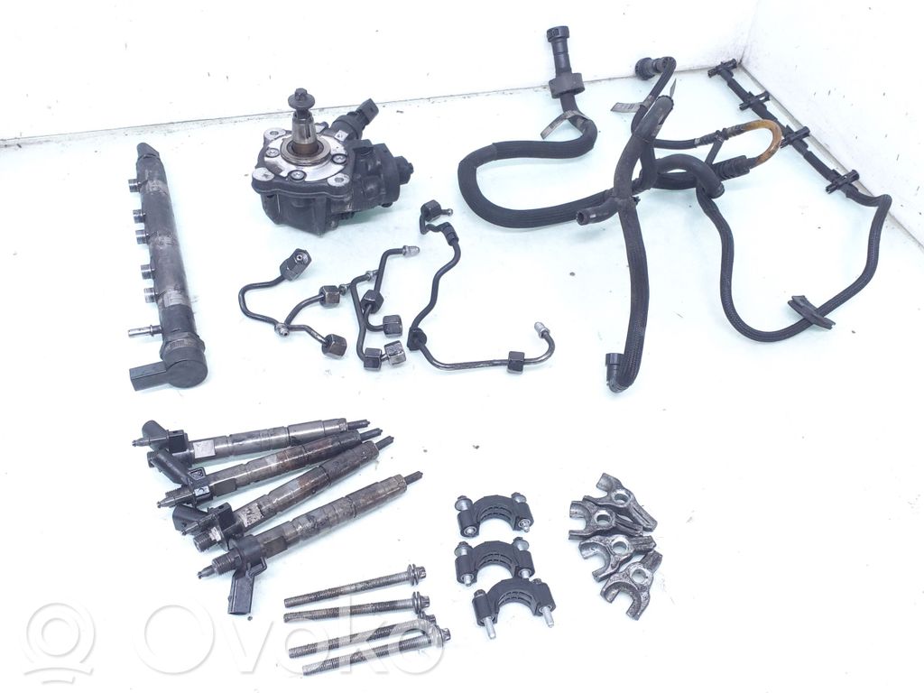Kit d'injection de carburant   7797877,0281002988,0281002870,0445010506,0445214183,0928400,7797874,7800666,7800669,780912801,7903121564,8022439