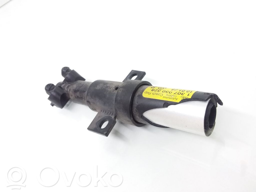 Volkswagen PASSAT B6 Ugello a spruzzo lavavetri per faro