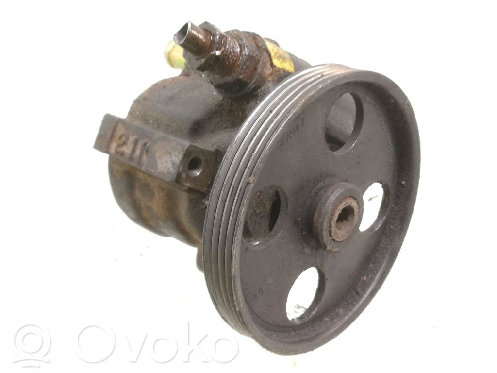 Renault Clio II Power steering pump 