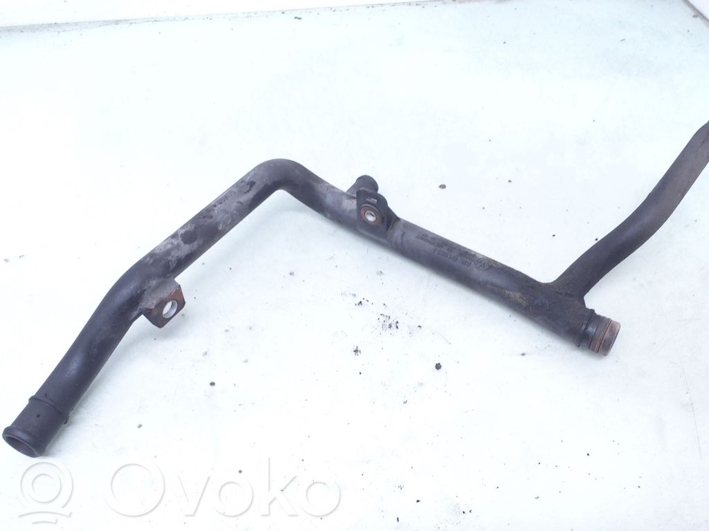 Volkswagen PASSAT B6 Engine coolant pipe/hose 