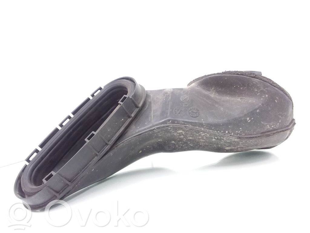 BMW 5 E39 Ilman mikrosuodatin, ilmakanavan osa 