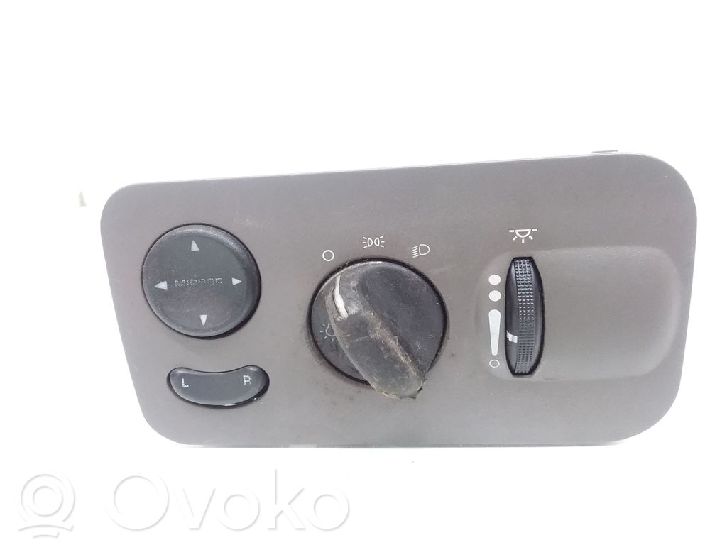 Chrysler Voyager Light switch 