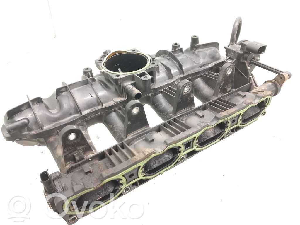 Volkswagen PASSAT B6 Kolektor ssący 