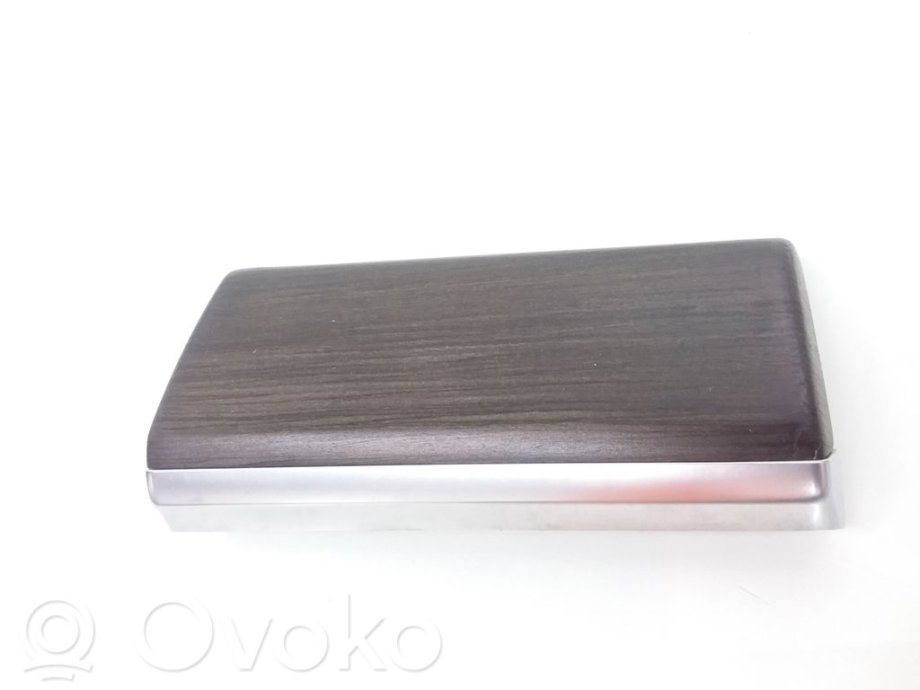 BMW 7 F01 F02 F03 F04 Moldura de la guantera
