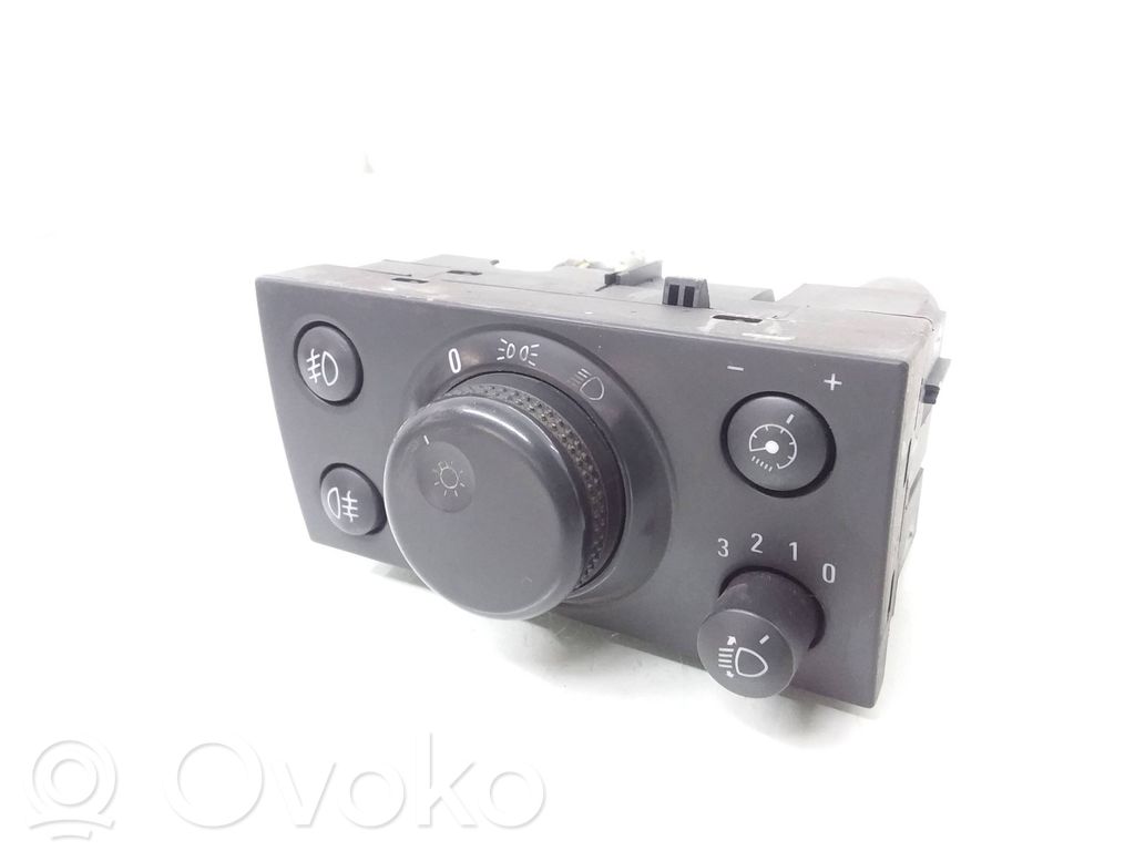 Lichtschalter   93394755