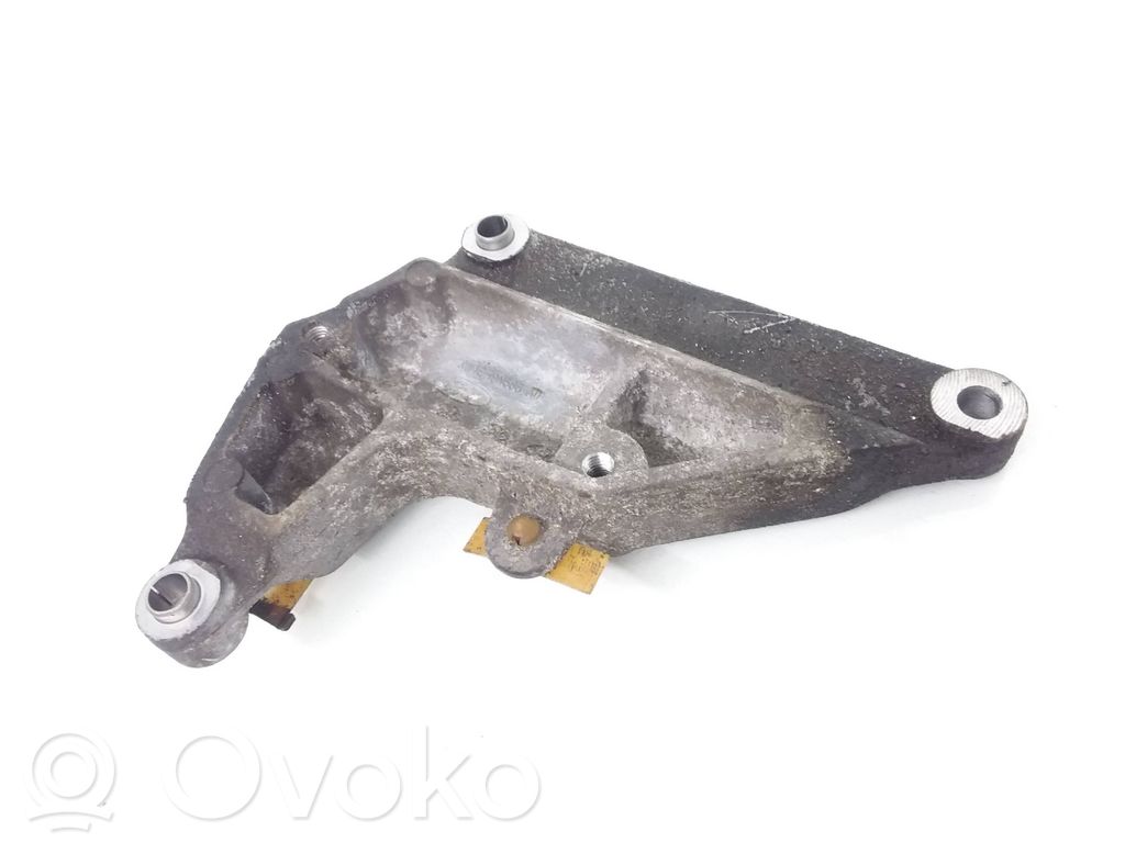 Jaguar S-Type Engine mounting bracket 