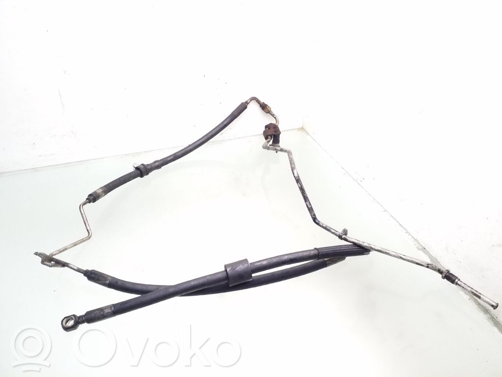 BMW 5 E60 E61 Ohjaustehostimen letkusto 
