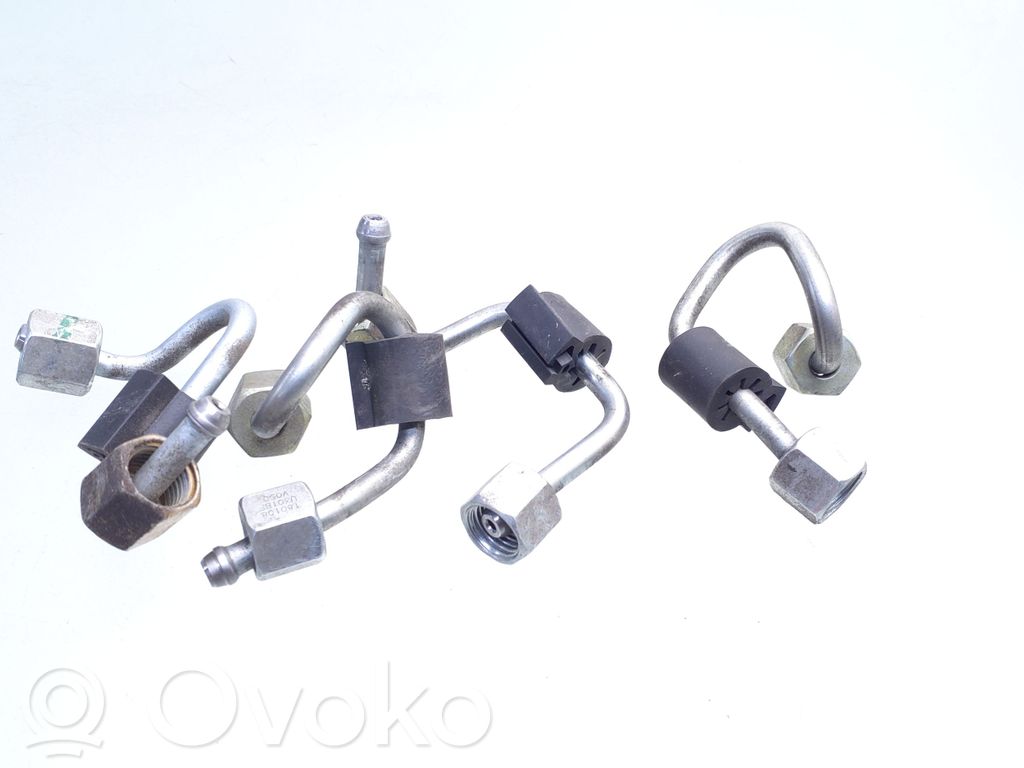 Audi A4 S4 B9 Fuel injector supply line/pipe 