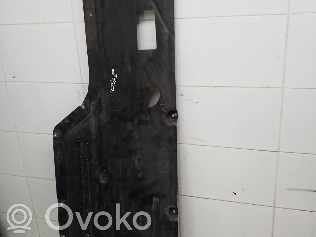 BMW 5 E60 E61 Šoninė dugno apsauga 