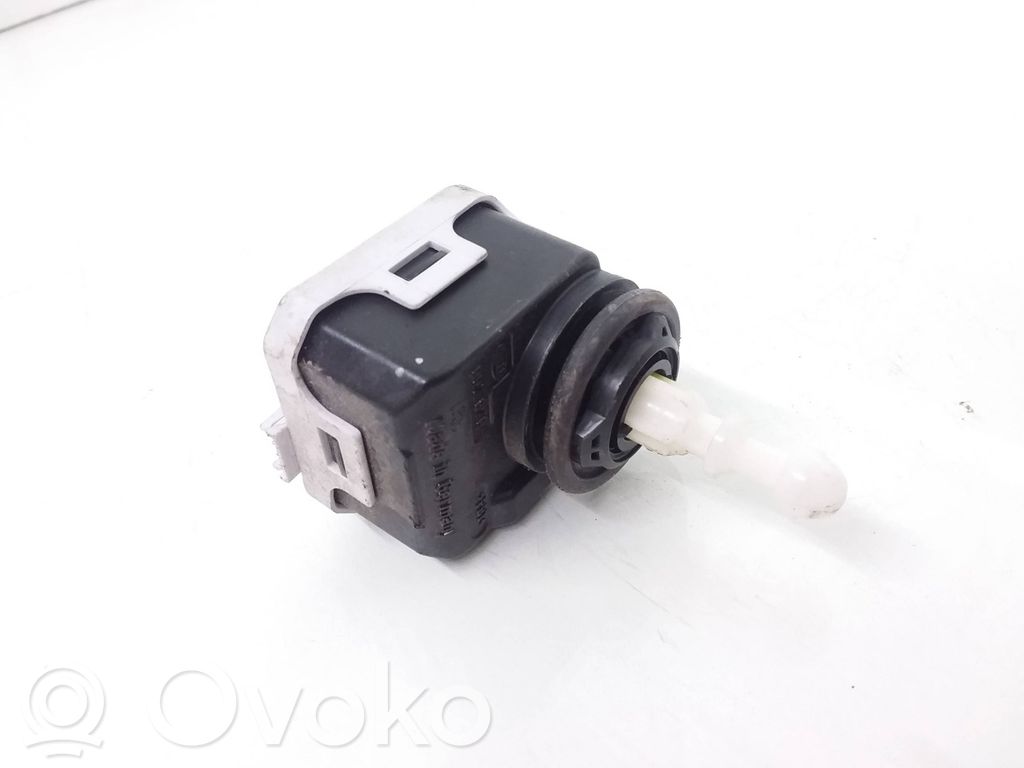 Scheinwerferstellmotor   007878
