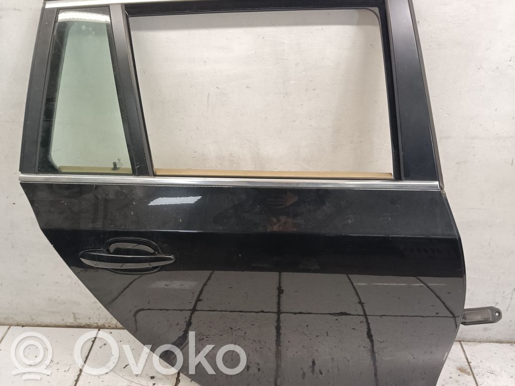 Rear door