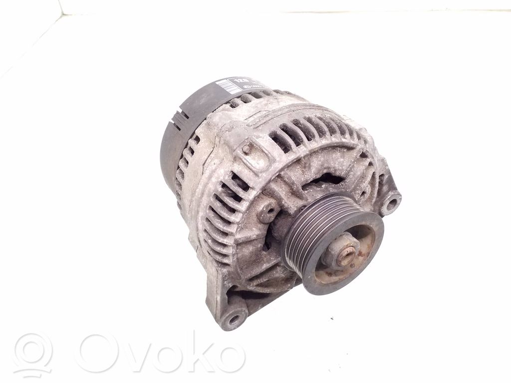 Audi A6 S6 C4 4A Ģenerators 