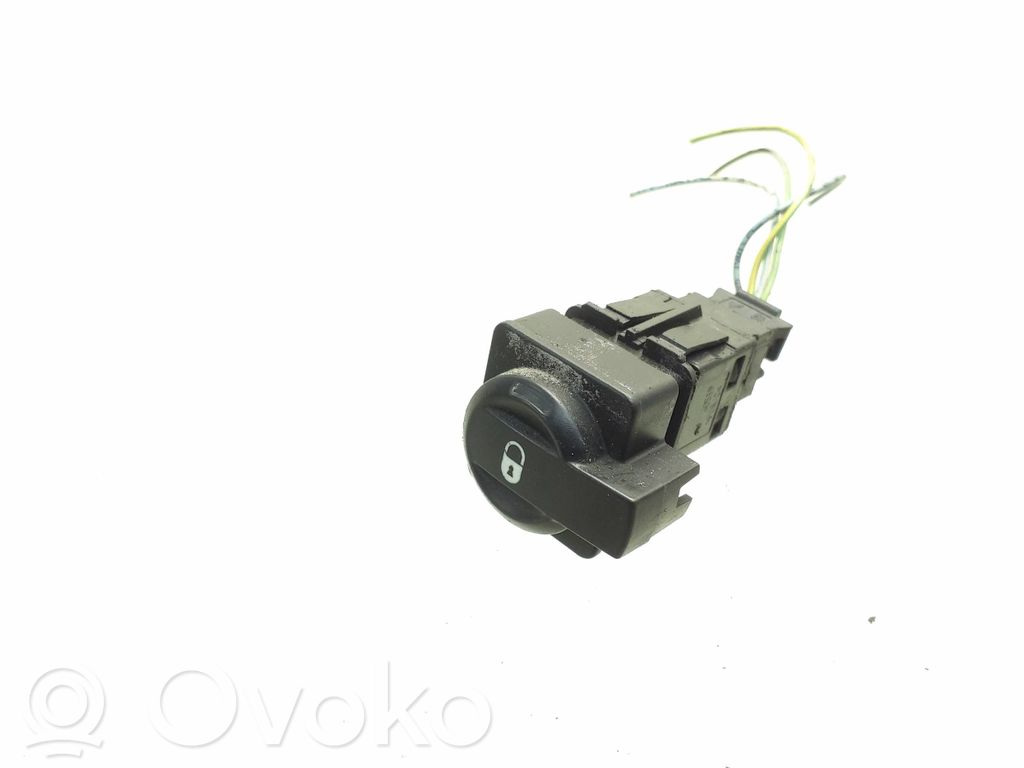 Citroen C4 I Central locking switch button 