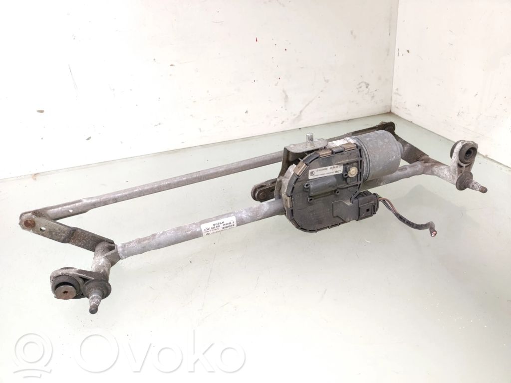 Skoda Octavia Mk2 (1Z) Mechanizm i silniczek wycieraczek szyby przedniej / czołowej 