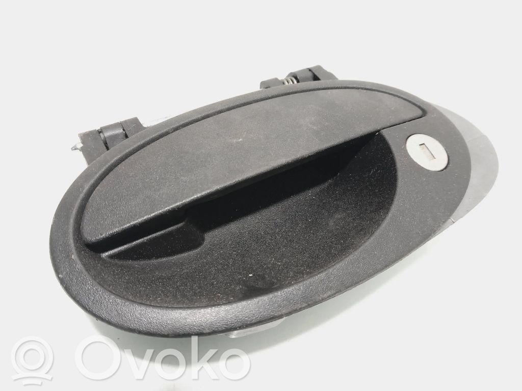 Manecilla externa puerta delantera   22175