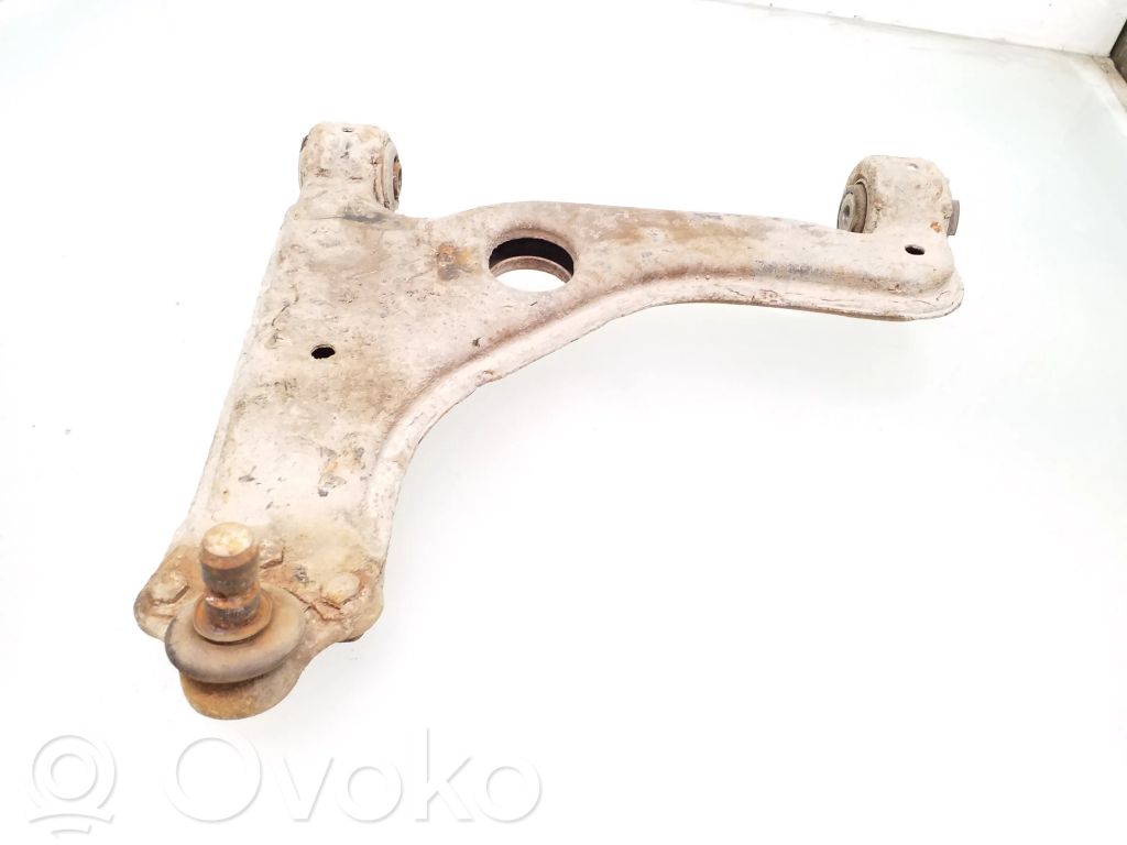 Opel Zafira A Dolny wahacz przedni 