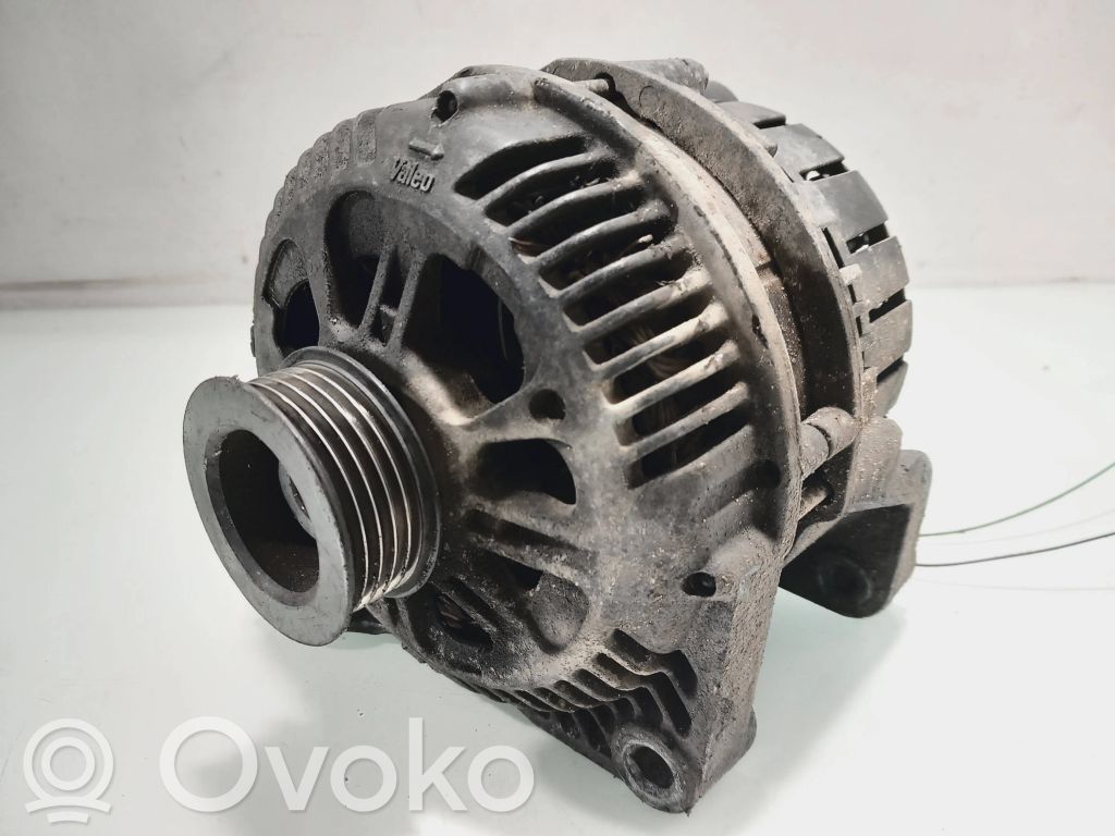 Opel Omega B2 Generatore/alternatore 