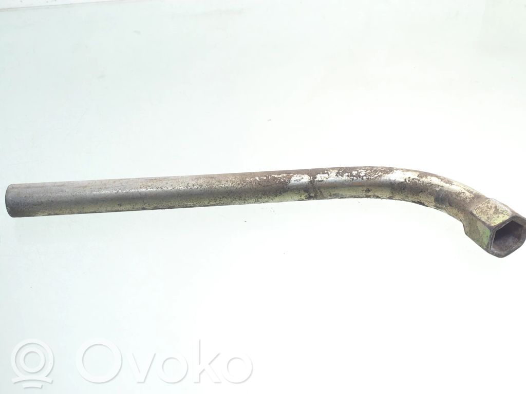 Audi A6 S6 C5 4B Chiave per dadi della ruota