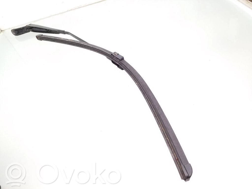 Peugeot 407 Windshield/front glass wiper blade 