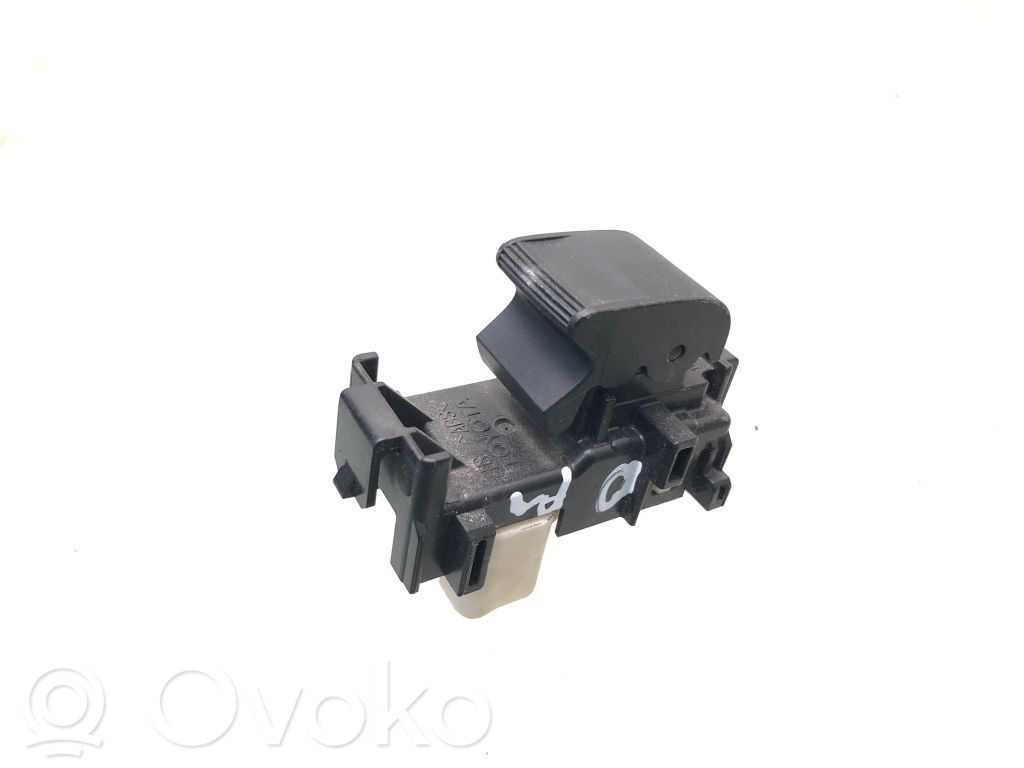 Toyota RAV 4 (XA40) Electric window control switch 