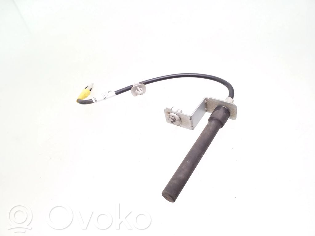 KIA Carens II Antena GPS 