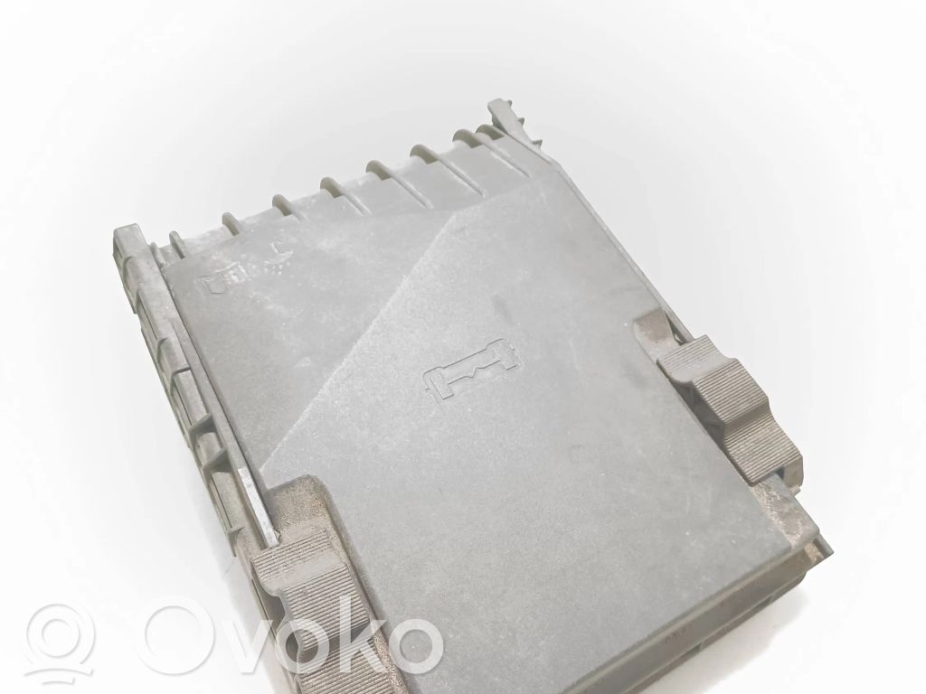 Volkswagen Golf Plus Coperchio scatola dei fusibili 