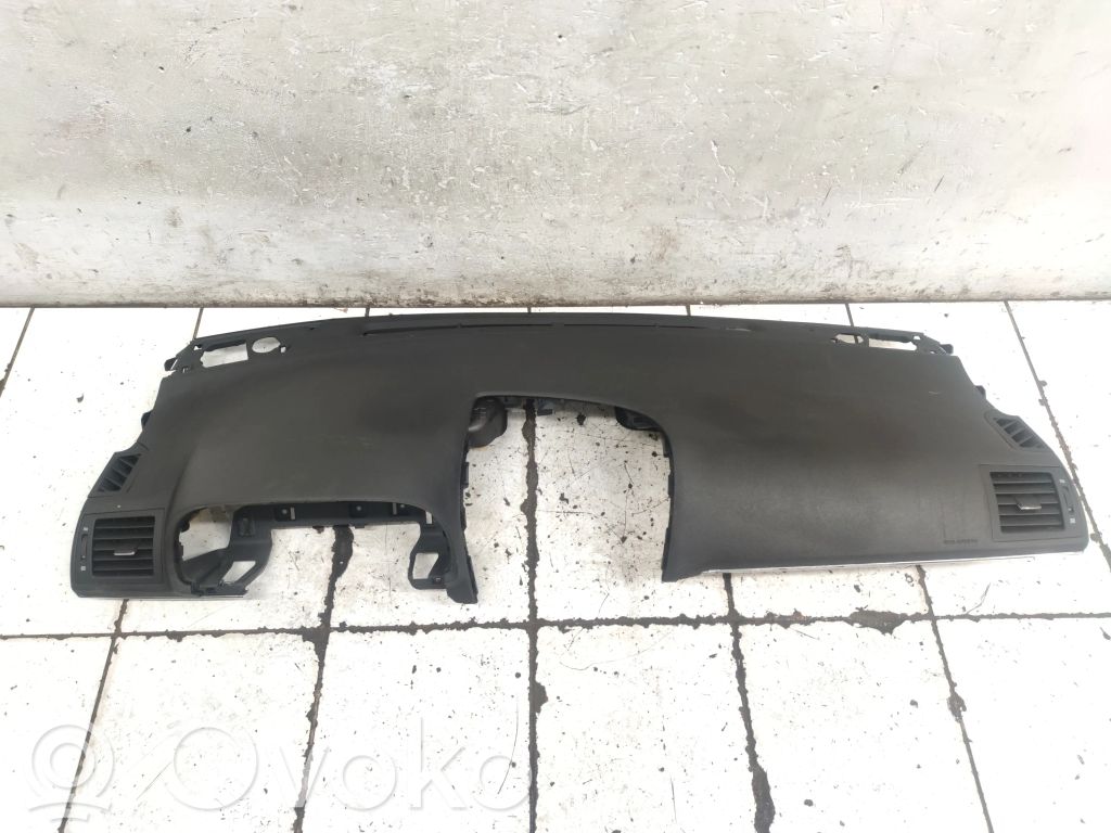 Toyota Avensis T270 Deska rozdzielcza 