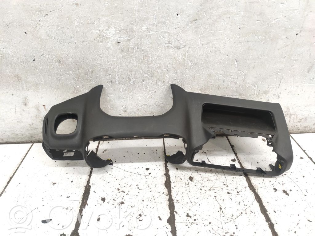 Citroen Berlingo Kojelaudan keskiverhoilu 
