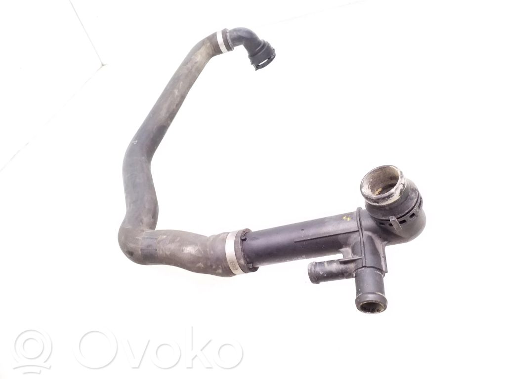 Volkswagen Golf VII Tubo flessibile del liquido di raffreddamento del motore