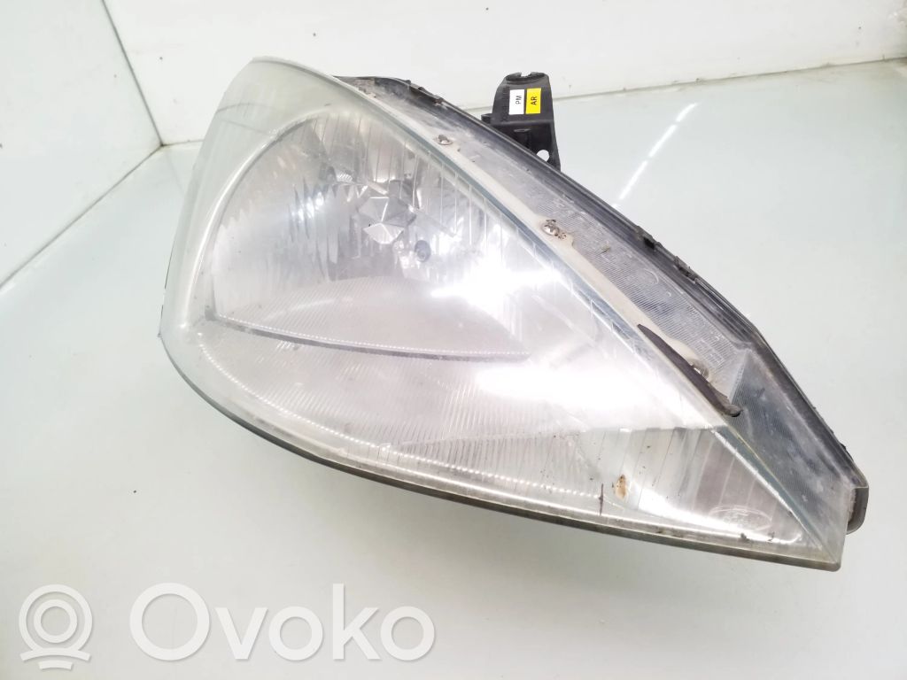 Ford Focus Scheinwerfer 