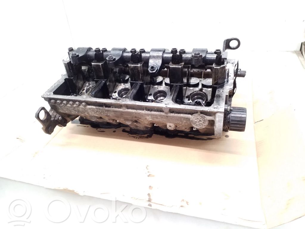 Chiulasă motor   038103373R,038906231
